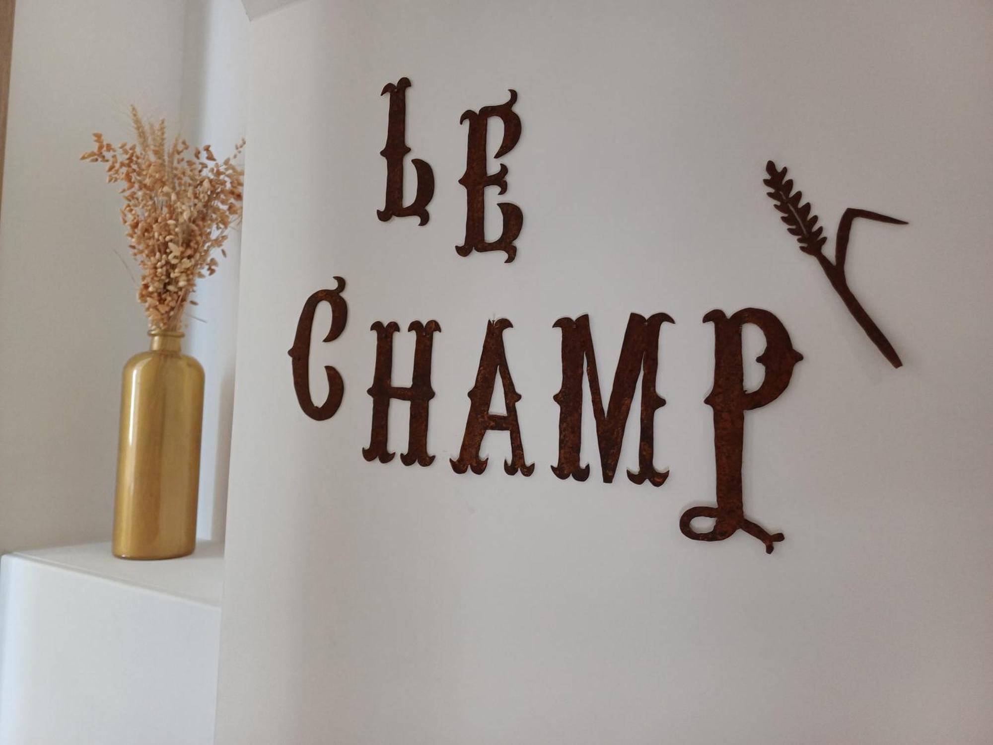 La Reinette Des Pres Hotel Doudeauville Room photo